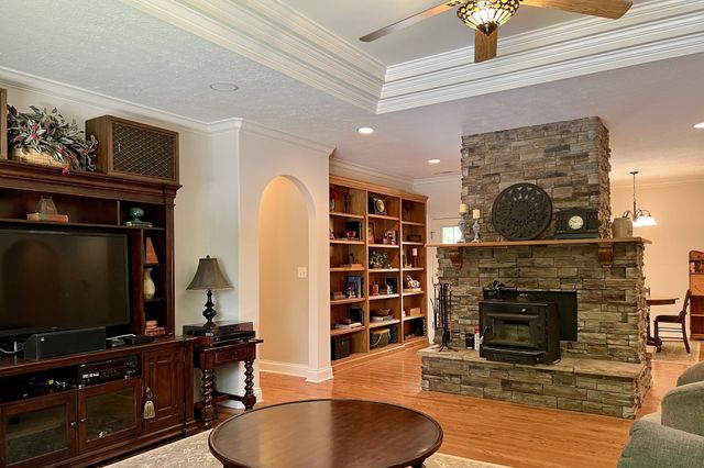 1371 Johns Loop Rd, Franklin, KY 42134