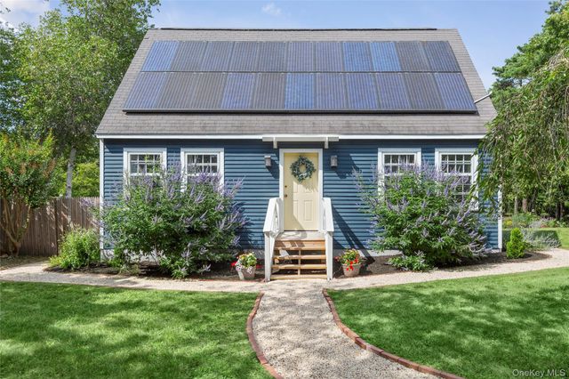 9 Aberdeen Lane, Southampton, NY 11968