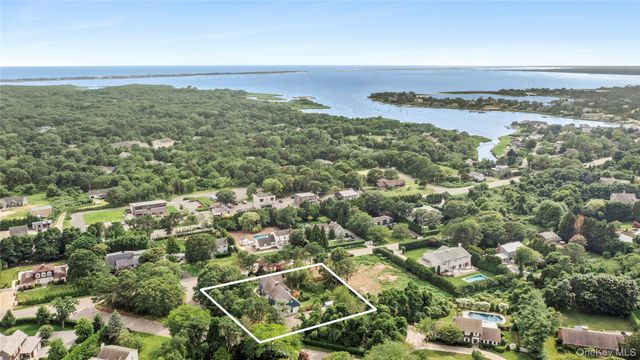 9 Aberdeen Lane, Southampton, NY 11968