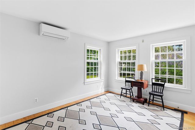 9 Aberdeen Lane, Southampton, NY 11968