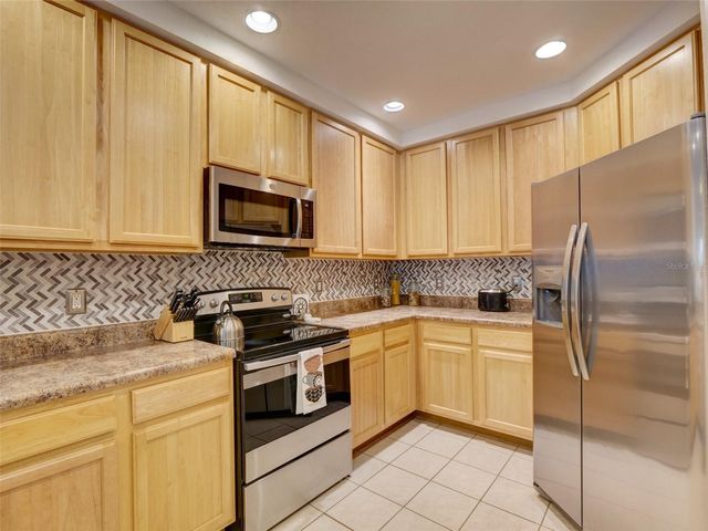 9055 TREASURE TROVE LANE 101, Kissimmee, FL 34747