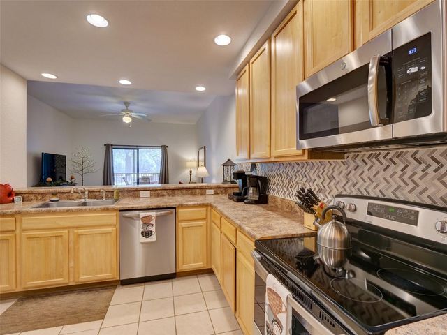 9055 TREASURE TROVE LANE 101, Kissimmee, FL 34747