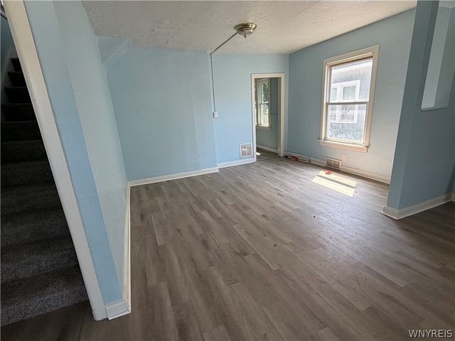 2435 Ontario Avenue, Niagara Falls, NY 14305