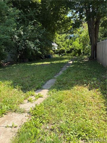 2435 Ontario Avenue, Niagara Falls, NY 14305