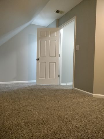 8320 S Muskegon Avenue 3, Chicago, IL 60617