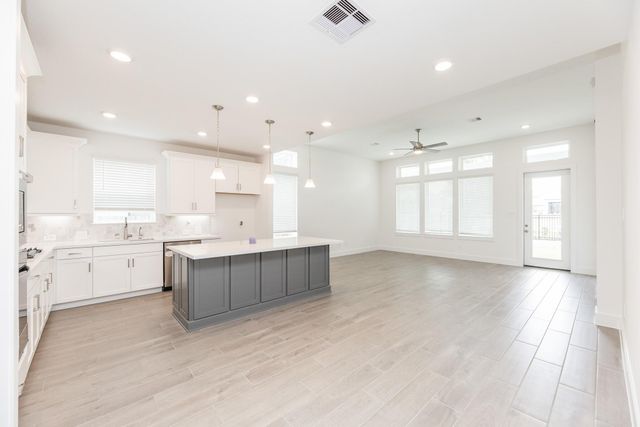 7819 Cattail Shallows Lane, Katy, TX 77493