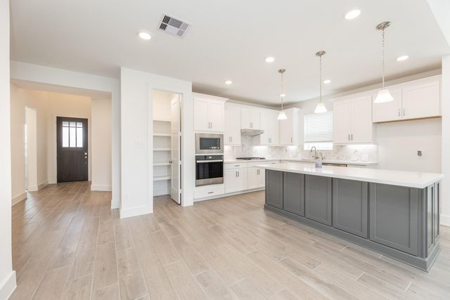 7819 Cattail Shallows Lane, Katy, TX 77493