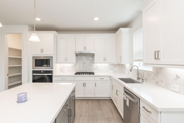 7819 Cattail Shallows Lane, Katy, TX 77493