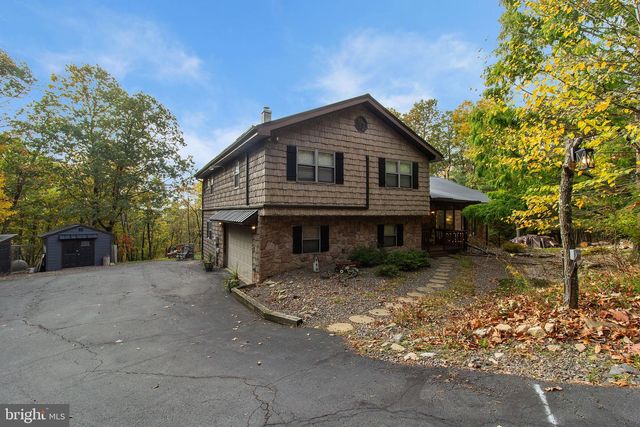 56 BENTWOOD RD, Drums, PA 18222