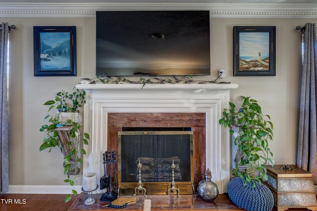 312 Ivanhoe Drive, Johnson City, TN 37601