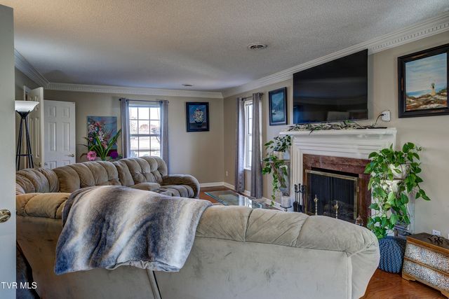 312 Ivanhoe Drive, Johnson City, TN 37601