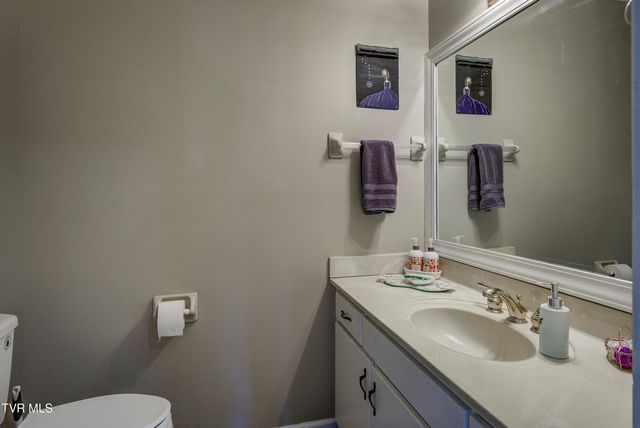 312 Ivanhoe Drive, Johnson City, TN 37601