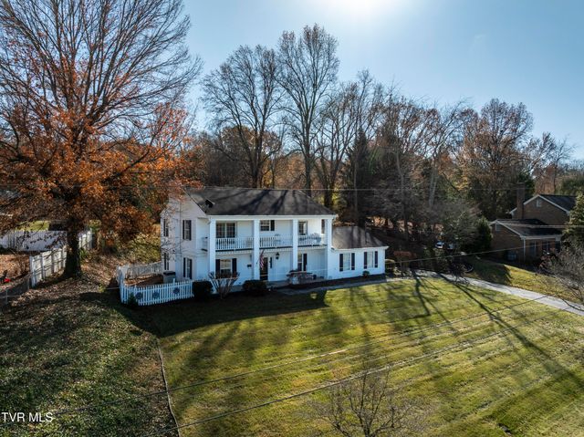 312 Ivanhoe Drive, Johnson City, TN 37601