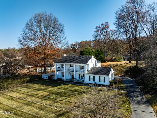 312 Ivanhoe Drive, Johnson City, TN 37601