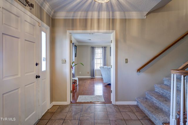 312 Ivanhoe Drive, Johnson City, TN 37601