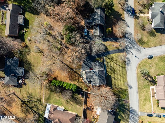 312 Ivanhoe Drive, Johnson City, TN 37601