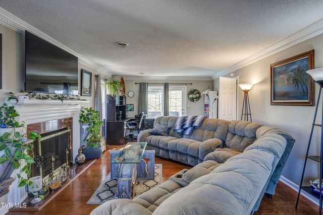 312 Ivanhoe Drive, Johnson City, TN 37601