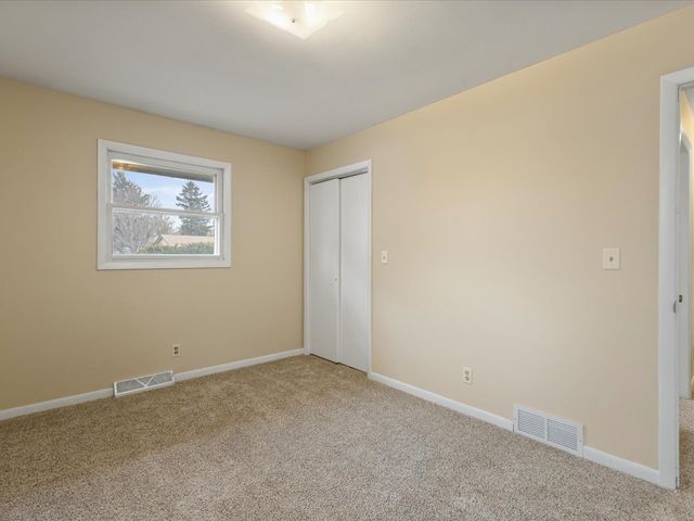 8420 Bobolink Drive, Machesney Park, IL 61115