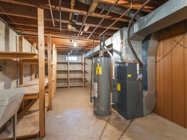 8420 Bobolink Drive, Machesney Park, IL 61115