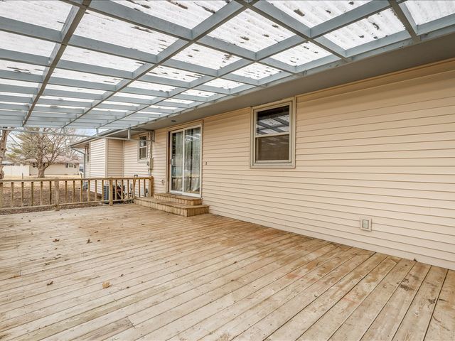 8420 Bobolink Drive, Machesney Park, IL 61115