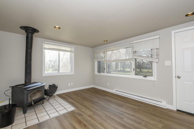 888 Wildwood PLACE, Oconomowoc, WI 53066