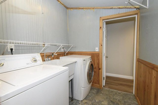 888 Wildwood PLACE, Oconomowoc, WI 53066