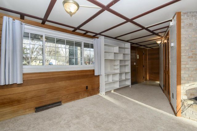 888 Wildwood PLACE, Oconomowoc, WI 53066