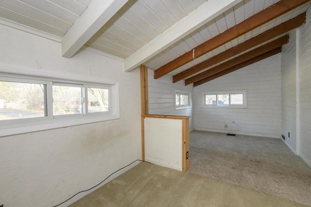 888 Wildwood PLACE, Oconomowoc, WI 53066