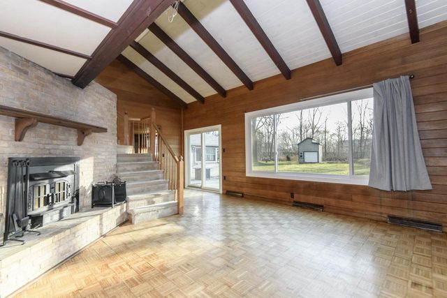 888 Wildwood PLACE, Oconomowoc, WI 53066