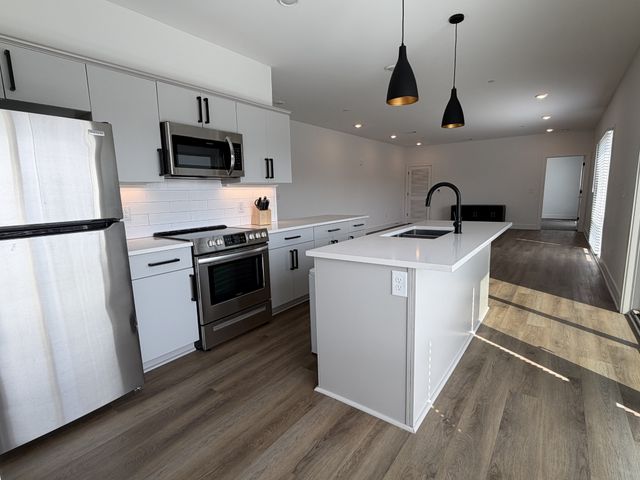 2704 Clifton Ave Apt 404, Nashville, TN 37209