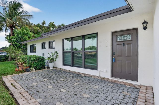 5051 NE 6th Avenue, Deerfield Beach, FL 33064