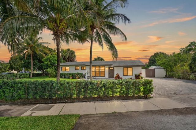 5051 NE 6th Avenue, Deerfield Beach, FL 33064