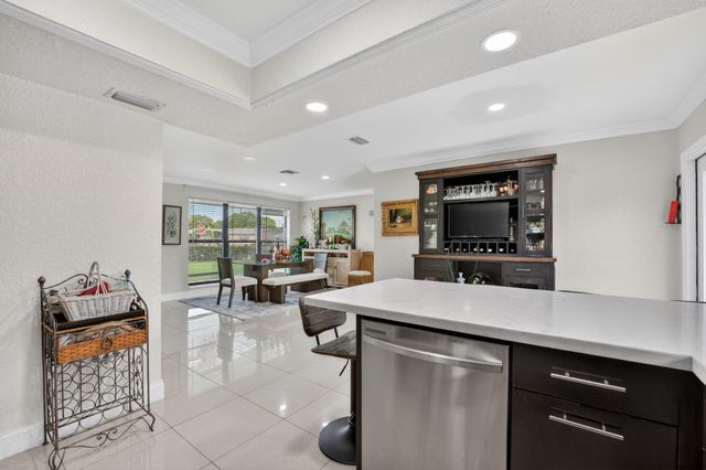 5051 NE 6th Avenue, Deerfield Beach, FL 33064