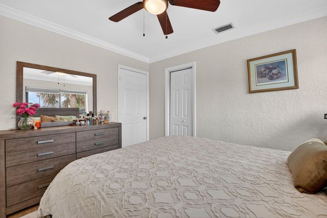 5051 NE 6th Avenue, Deerfield Beach, FL 33064