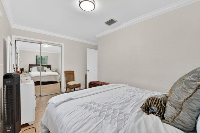5051 NE 6th Avenue, Deerfield Beach, FL 33064