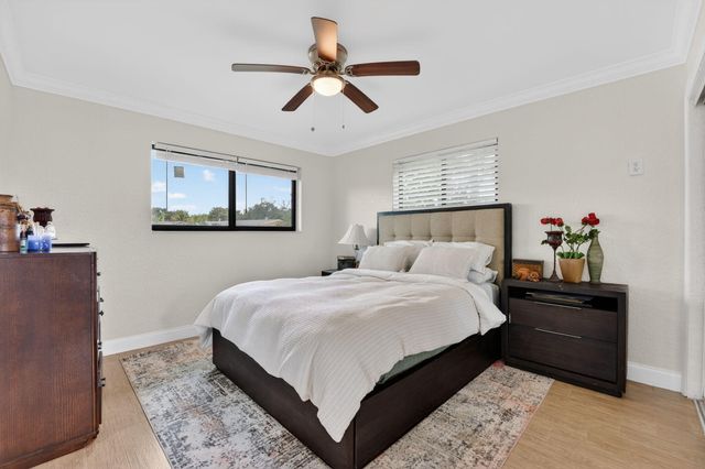 5051 NE 6th Avenue, Deerfield Beach, FL 33064