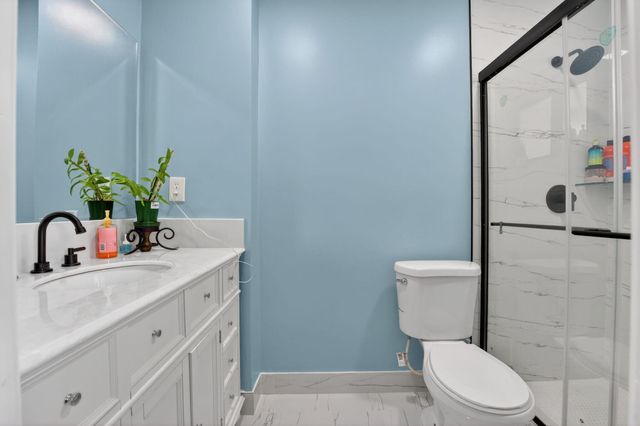 5051 NE 6th Avenue, Deerfield Beach, FL 33064