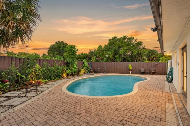5051 NE 6th Avenue, Deerfield Beach, FL 33064