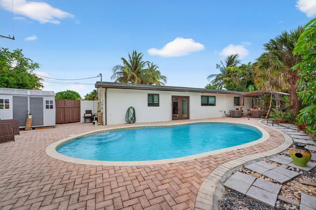 5051 NE 6th Avenue, Deerfield Beach, FL 33064