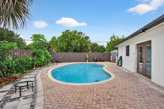 5051 NE 6th Avenue, Deerfield Beach, FL 33064