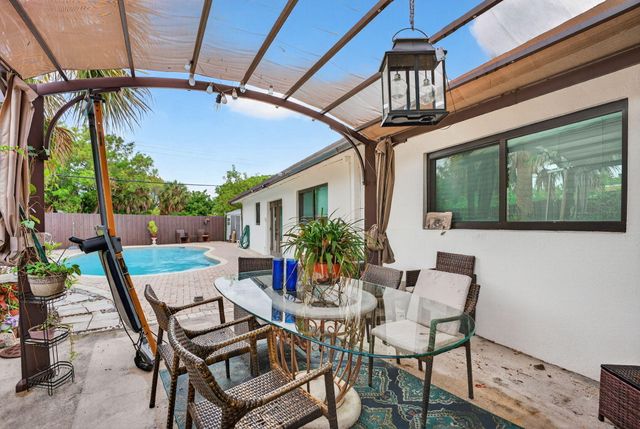 5051 NE 6th Avenue, Deerfield Beach, FL 33064