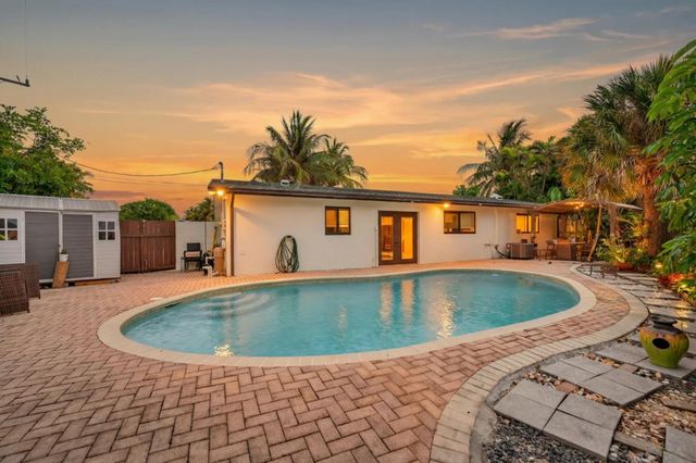 5051 NE 6th Avenue, Deerfield Beach, FL 33064