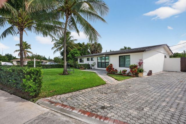 5051 NE 6th Avenue, Deerfield Beach, FL 33064