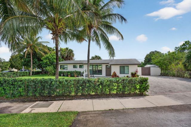 5051 NE 6th Avenue, Deerfield Beach, FL 33064