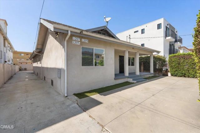 1209 N Kingsley Drive, Los Angeles, CA 90029