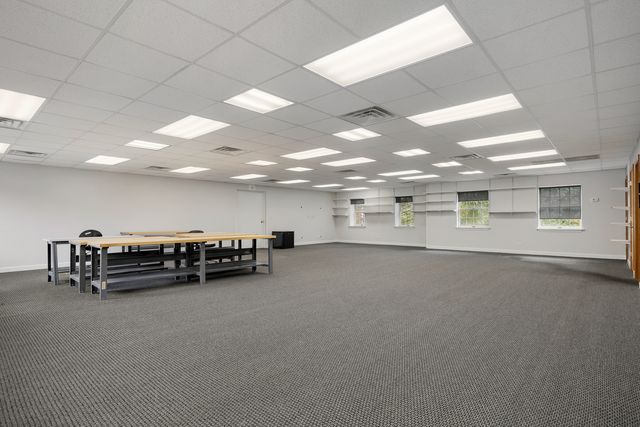 1025 W Wise Road 6A, Schaumburg, IL 60193