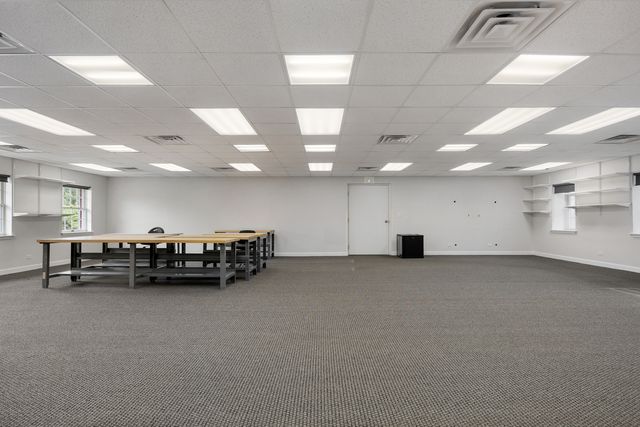1025 W Wise Road 6A, Schaumburg, IL 60193