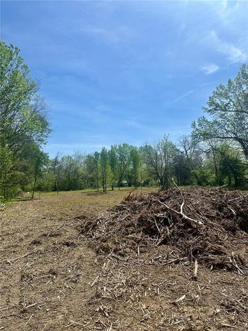 2 Potosi Street, Farmington, MO 63640