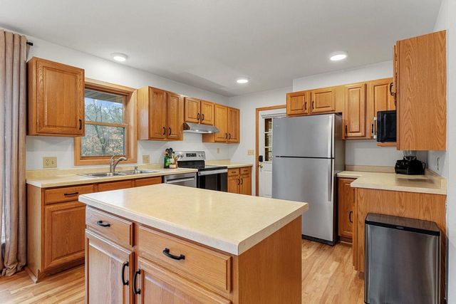 E9659 Whitetail Court, Reedsburg, WI 53959