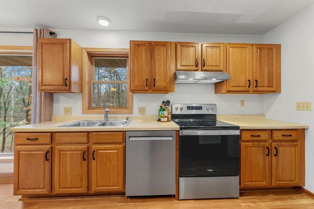 E9659 Whitetail Court, Reedsburg, WI 53959